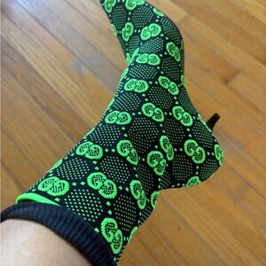 Gucci Black and Green Casual Socks